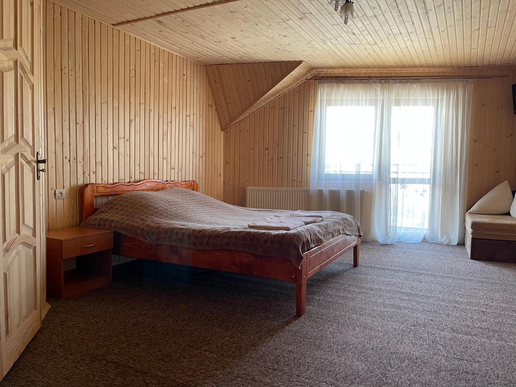 Villa Дзвін Карпат à Lazeshchyna Chambre photo